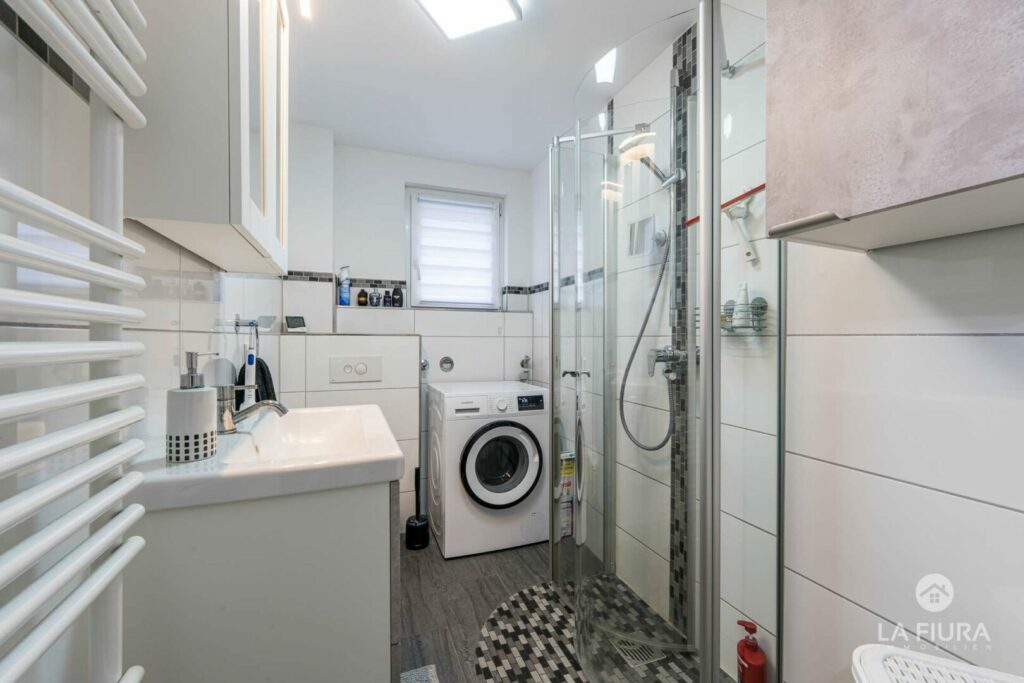 Dusche, Waschmaschine