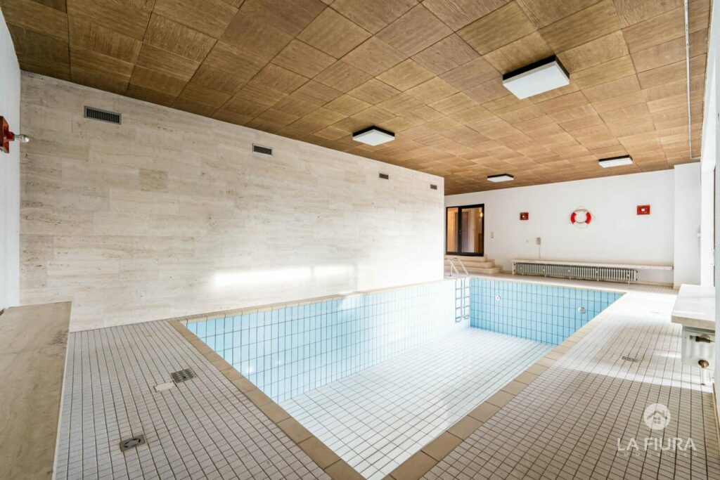 UG Schwimmbad