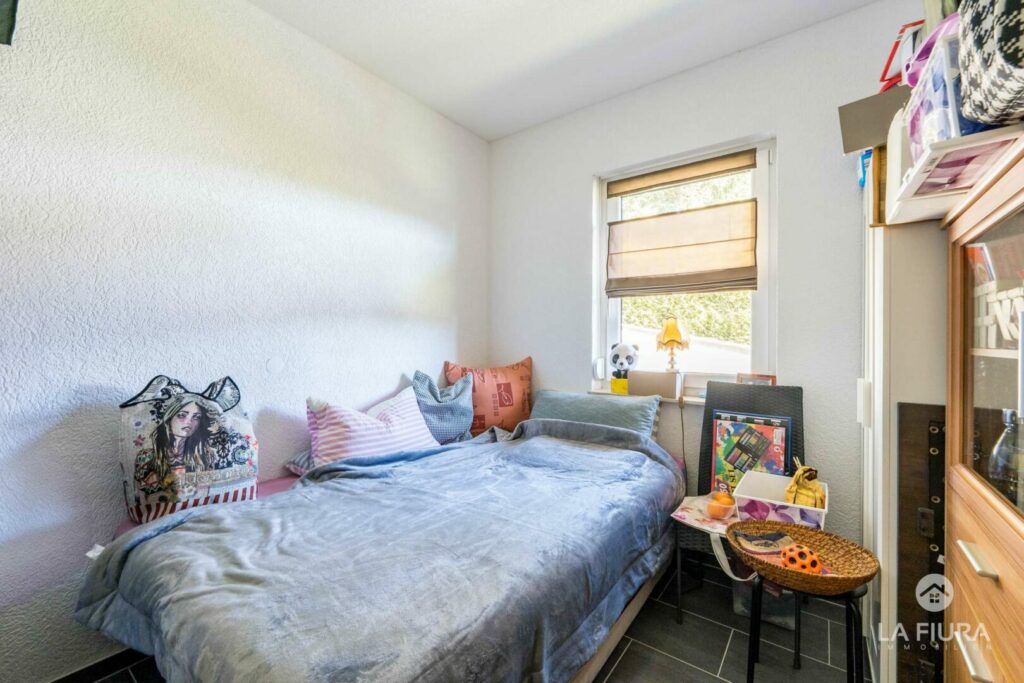 Schlafzimmer 2