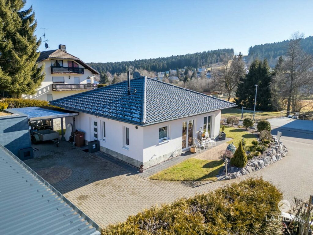 Haus mit Grundstück