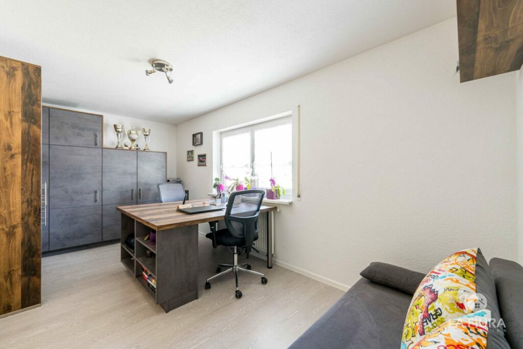 Kind, Büro
