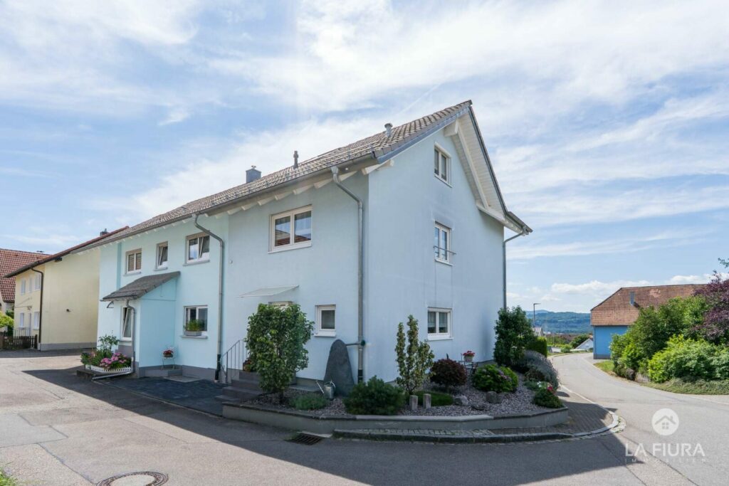Doppelhaushälfte