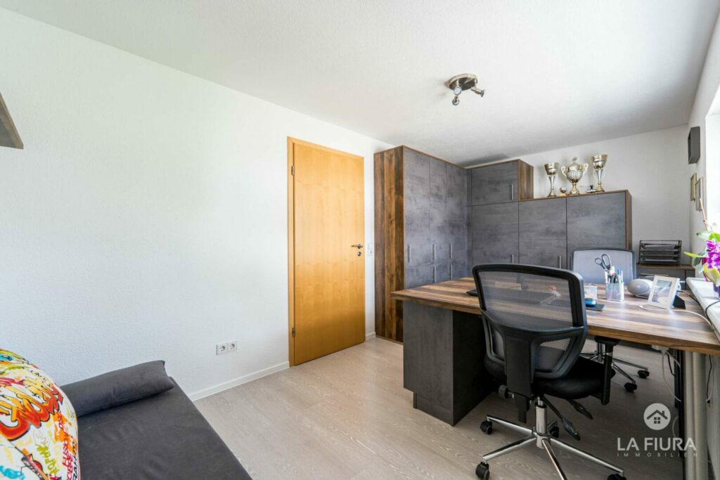 Kind, Büro