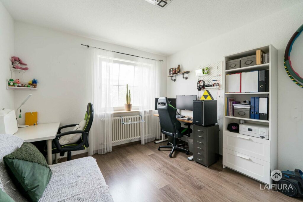 Kind, Gäste, Büro