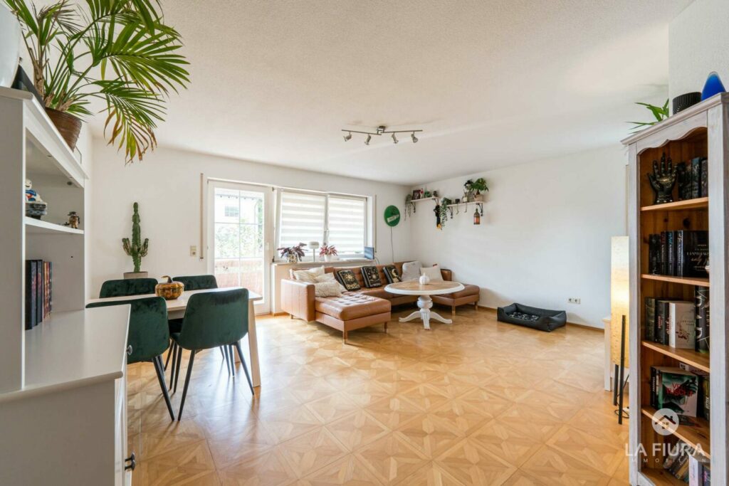 Wohnen, Essen, Balkon