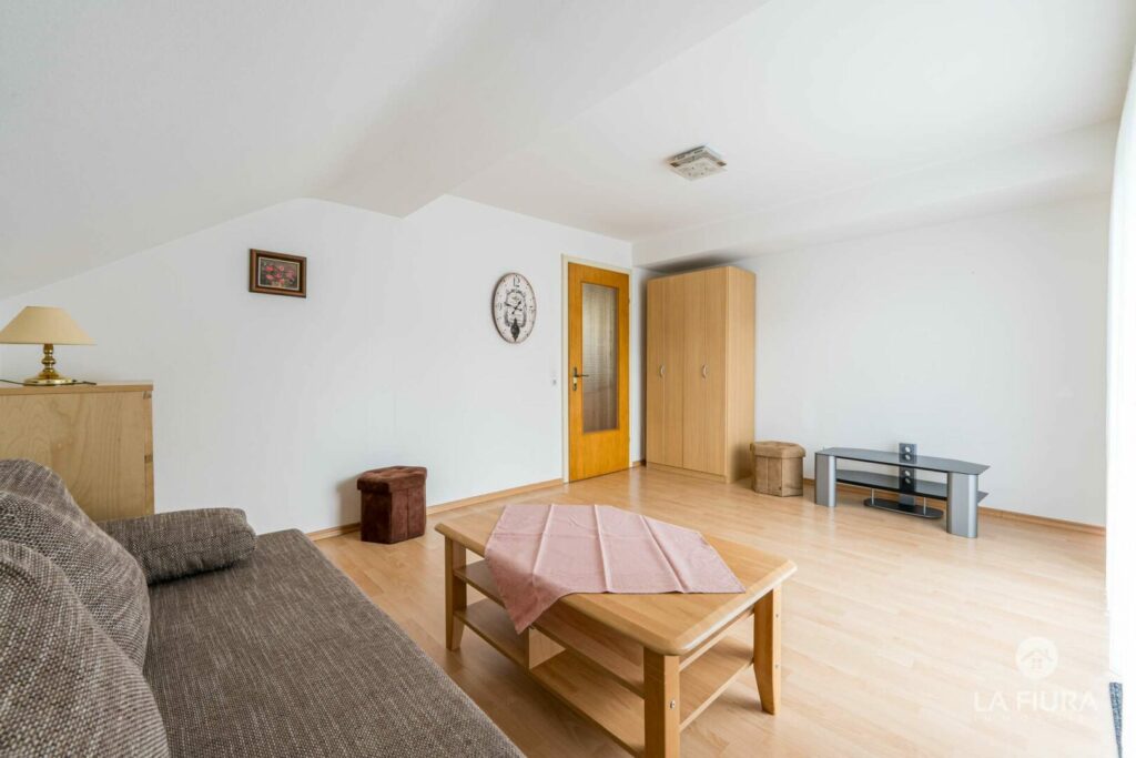 Wohnzimmer DG