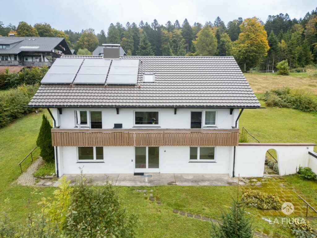 Zweifamilienhaus mit ELW