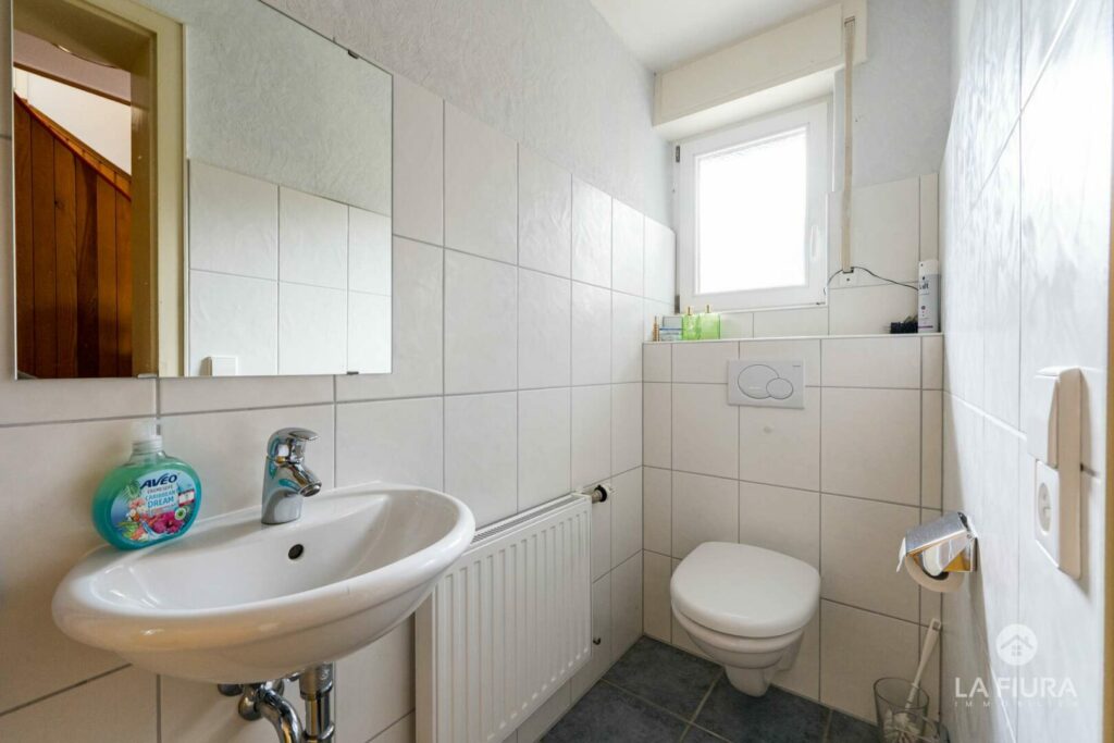 Gäste-WC EG