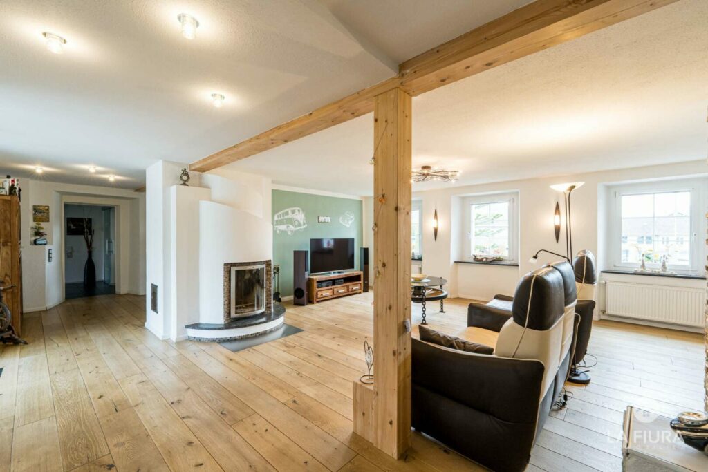 Wohnzimmer mit Kaminofen