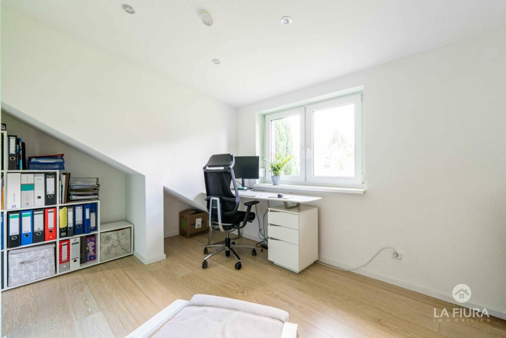 OG Büro, Gäste, Kind