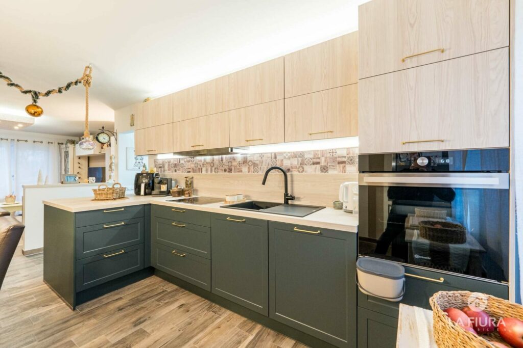 Küche inkl. Geräte