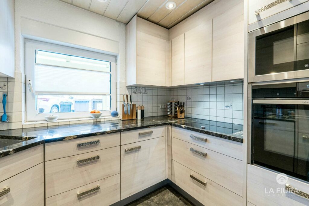 Küche inkl. Geräte