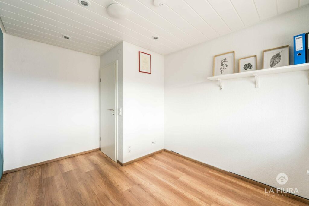 Kind 2, Büro, Gäste, Hobby