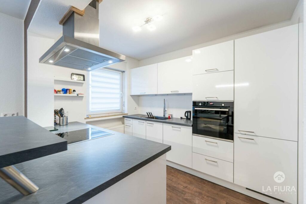 Küche inkl. Geräte