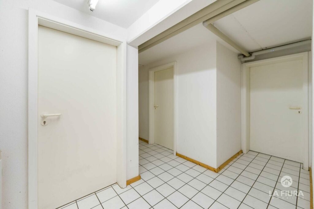 Keller mit Kellerraum