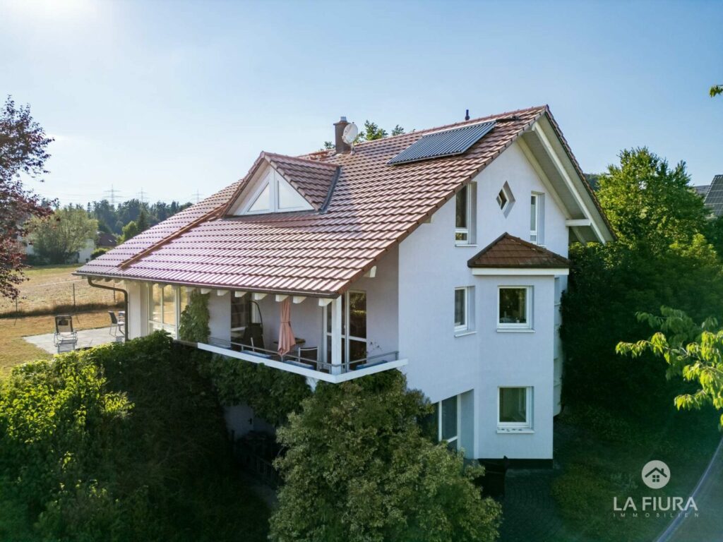 Ostseite, Balkon