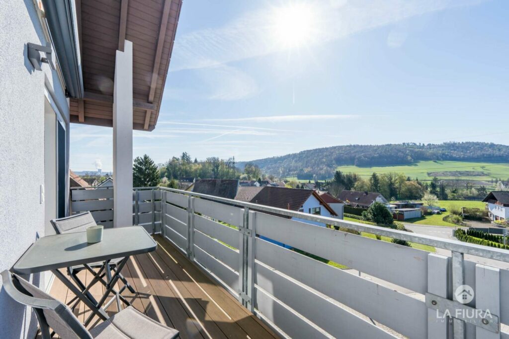 Südbalkon mit Weitblick