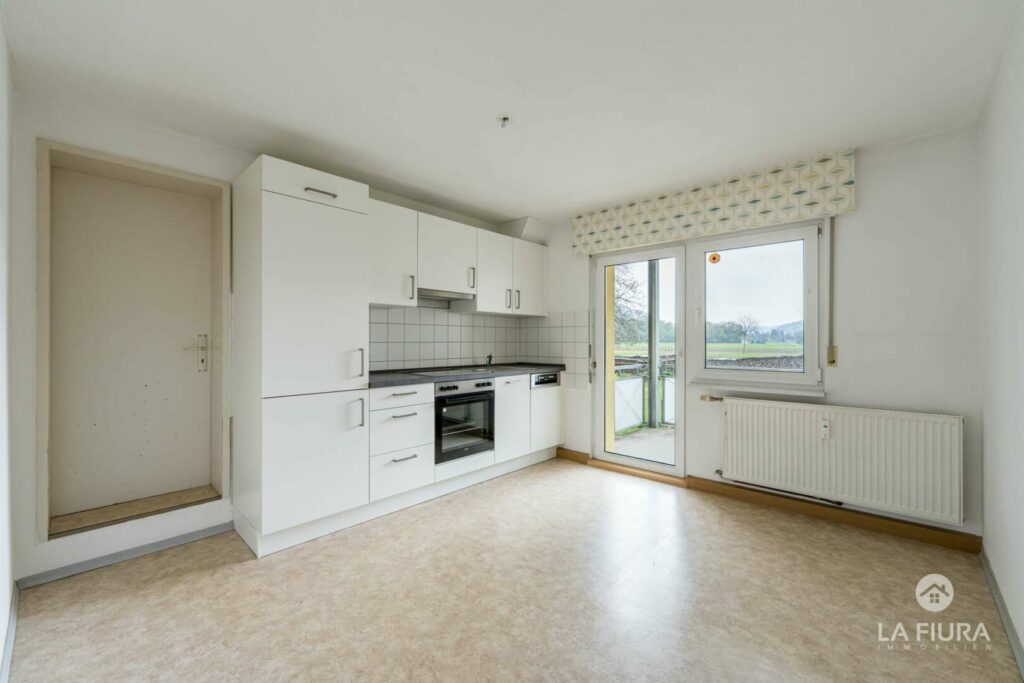 Küche mit Balkon