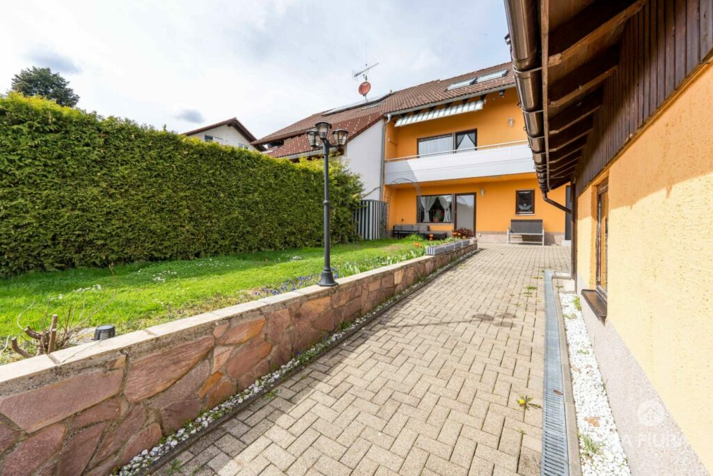 Hof, Garten und Haus