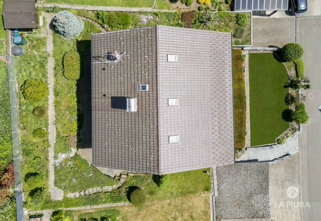 Luftbild Haus u. Grundstück