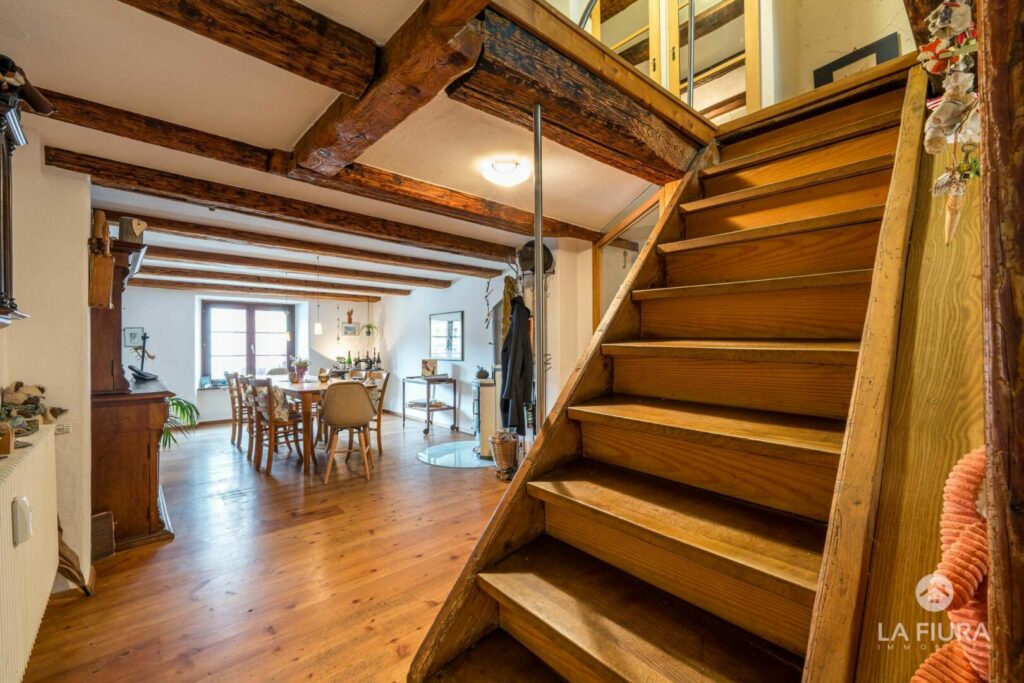 2. OG Essen, Treppe