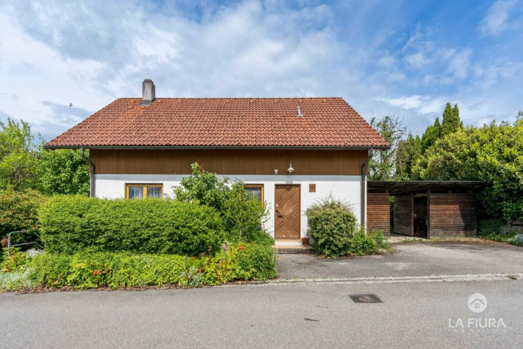 Freistehendes Haus