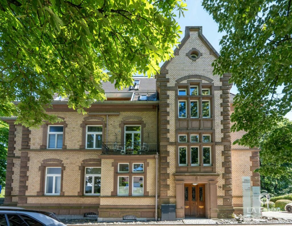 Nordseite, Eingang