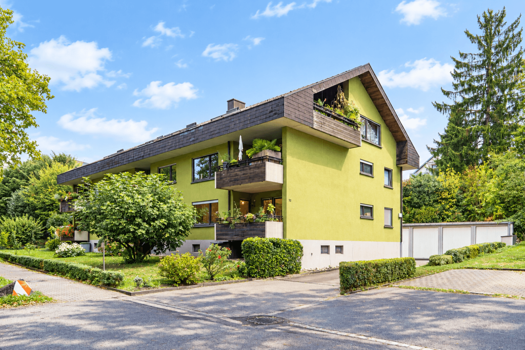 Mehrfamilienhaus
