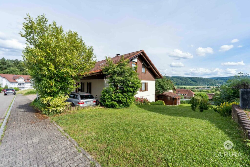 Haus mit Garten u. Ausblick