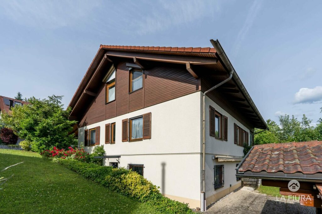 Ostseite mit Eingang