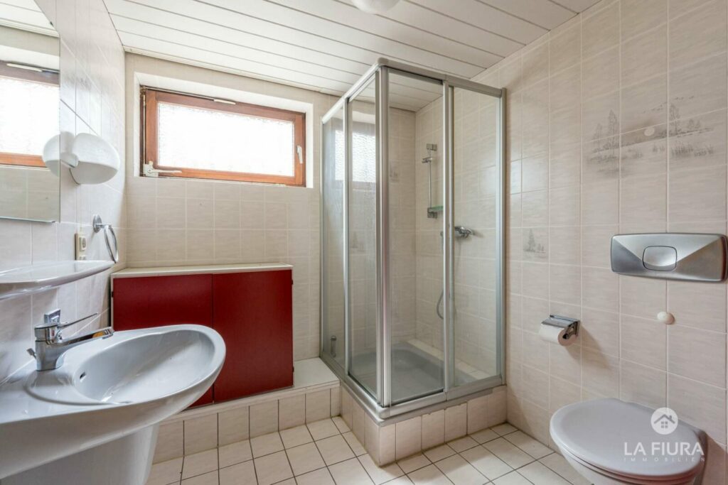 UG Duschbad