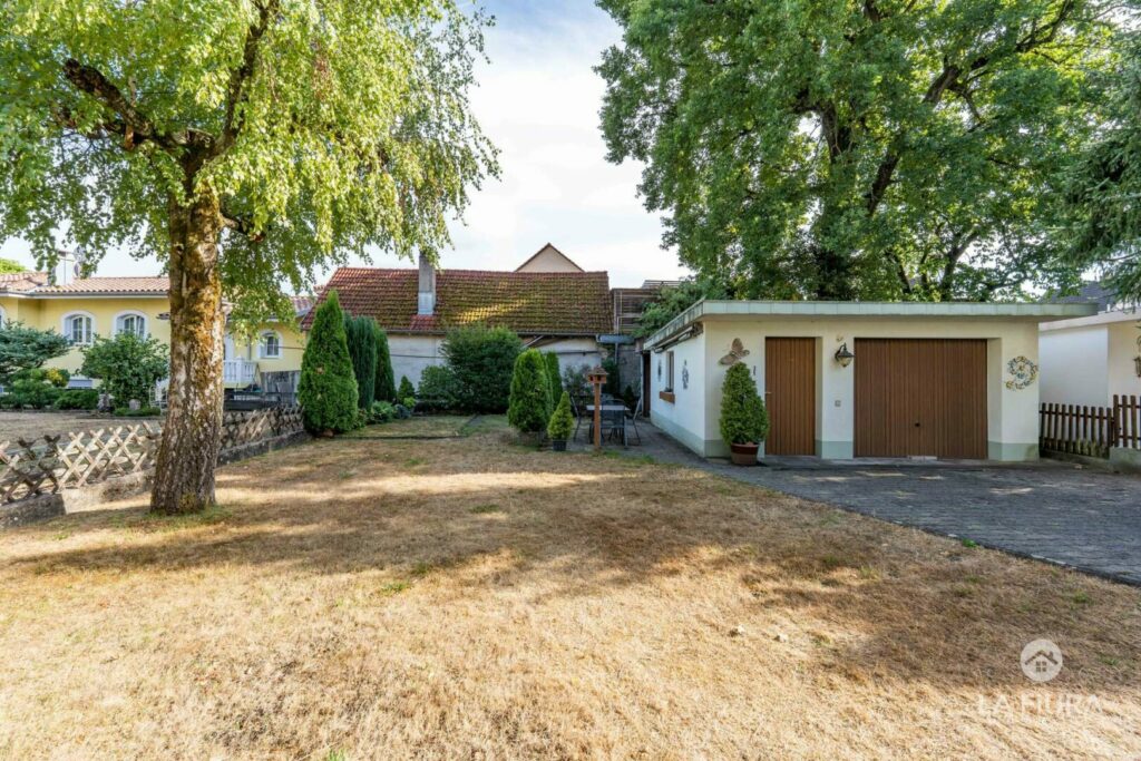 Garten, Garage