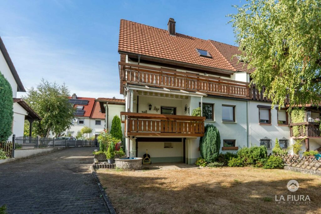 Doppelhaushälfte