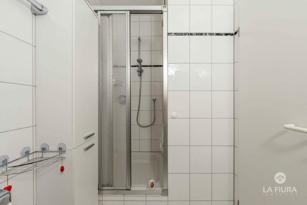 Gäste-WC inkl. Dusche