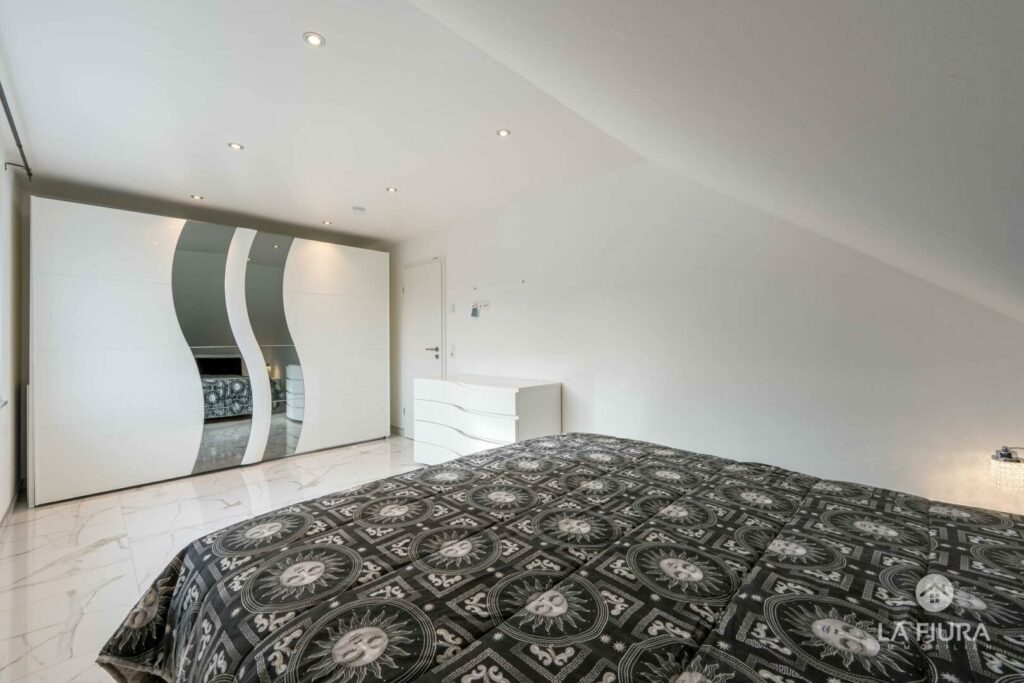 DG Schlafzimmer 1