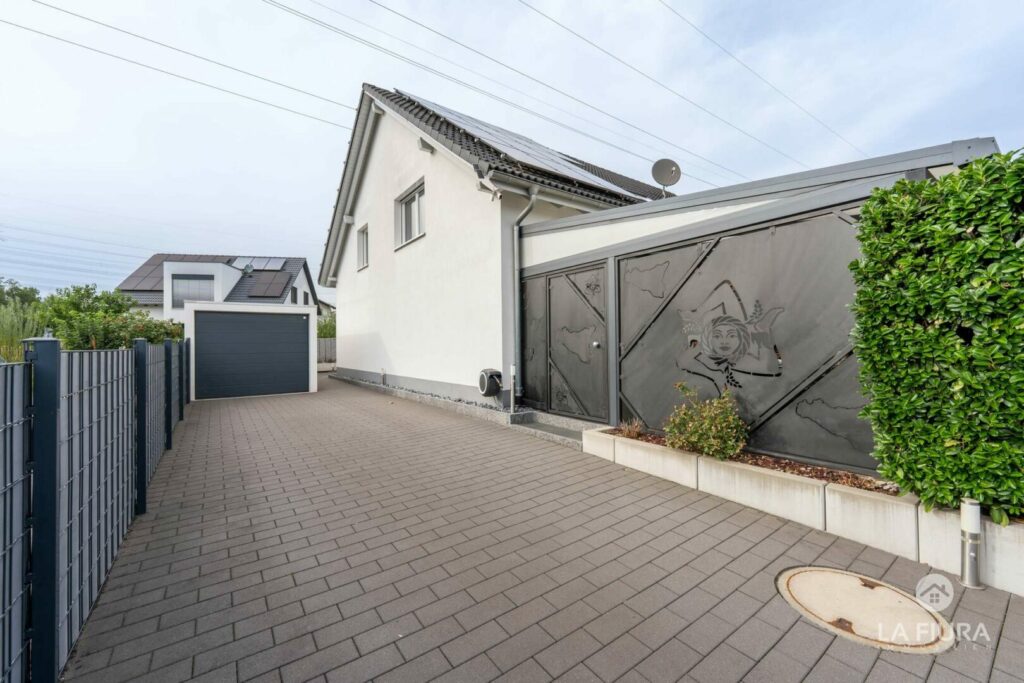 Hof, Garage