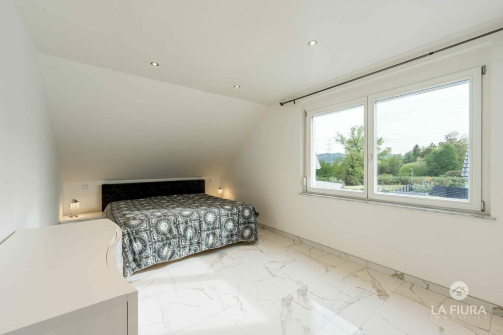 DG Schlafzimmer 1