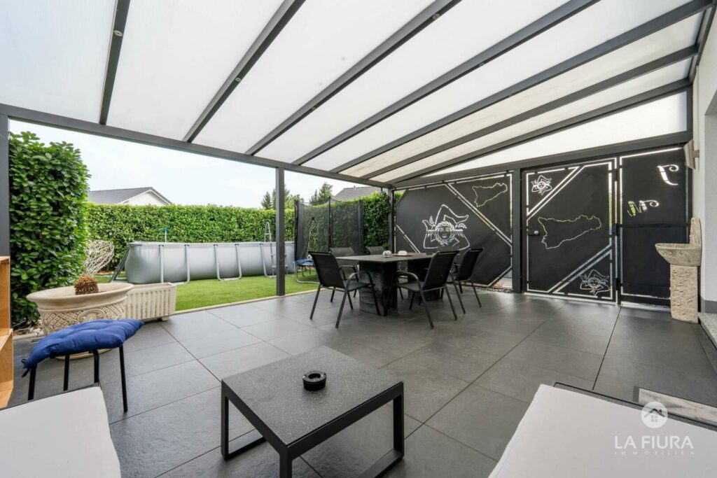 Überdachte Terrasse